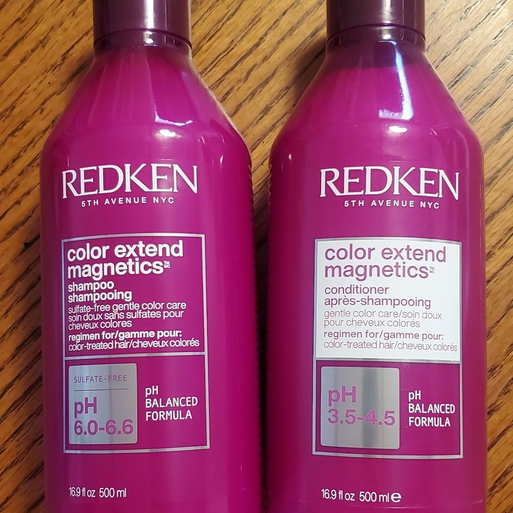Redken Color Extend Magnetics Shampoo & Conditioner Set